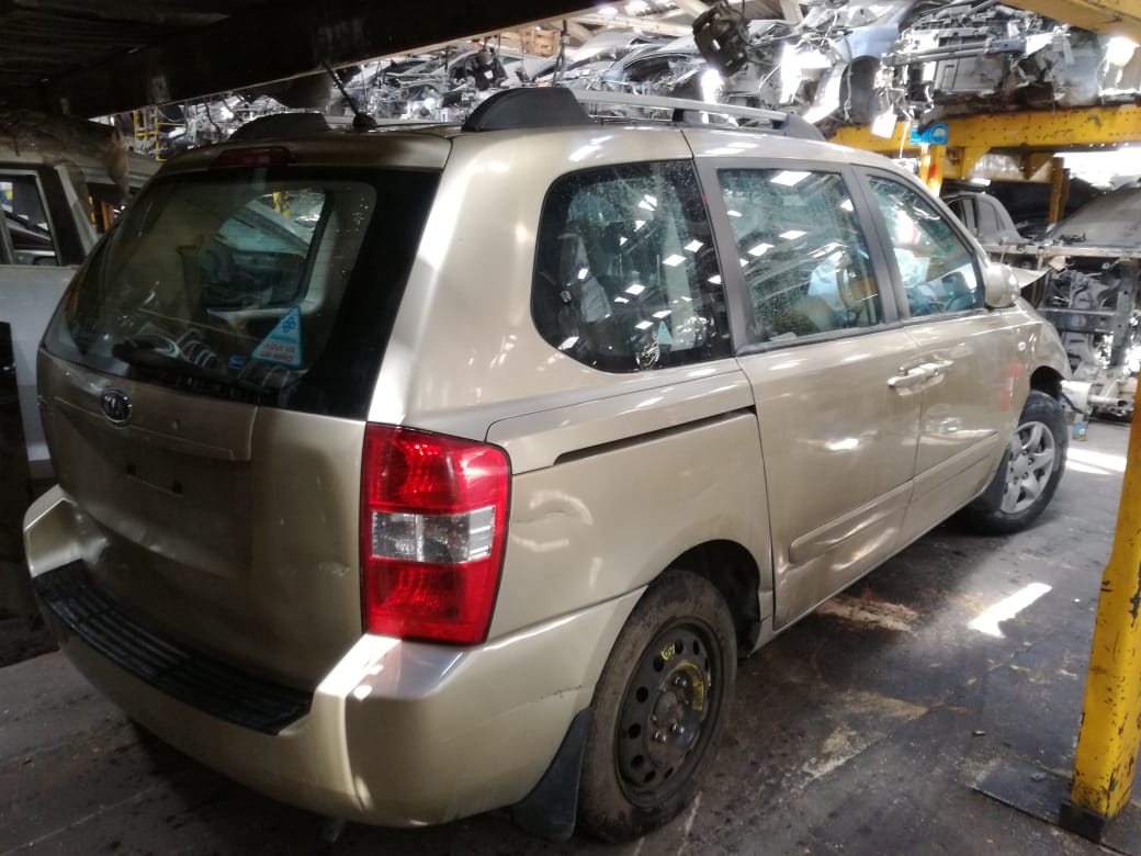  Kia CARNIVAL 2008    EN DESARME